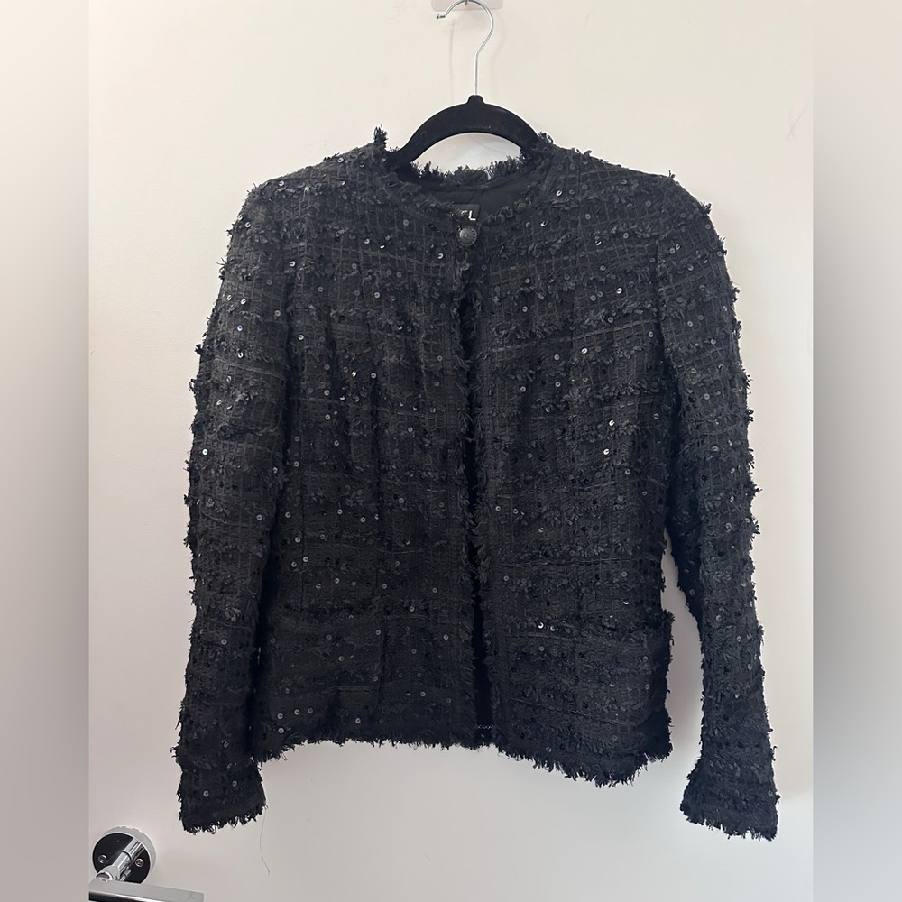 ✨ CHANEL Black Sequin Tweed Jacket – Size 38 (05P Collection) ✨